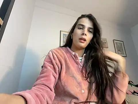 Lily WellGifted online show from February 2, 2026, 9:46 pm