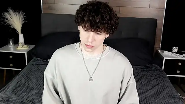 TylerGibson online show from February 25, 2026, 4:11 am