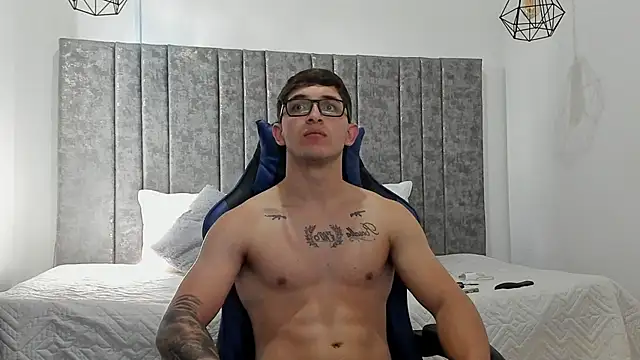 Calvin Hunter online show from February 4, 2026, 2:45 pm