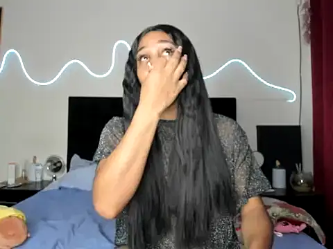 Snapshot of YourDreamReal chatting on February 15, 2026, 1:46 am YourDreamReal online show from February 15, 2026, 1:46 am