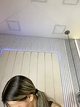 Snapshot of JuliaColemann chatting on February 8, 2026, 12:08 pm JuliaColemann online show from February 8, 2026, 12:08 pm