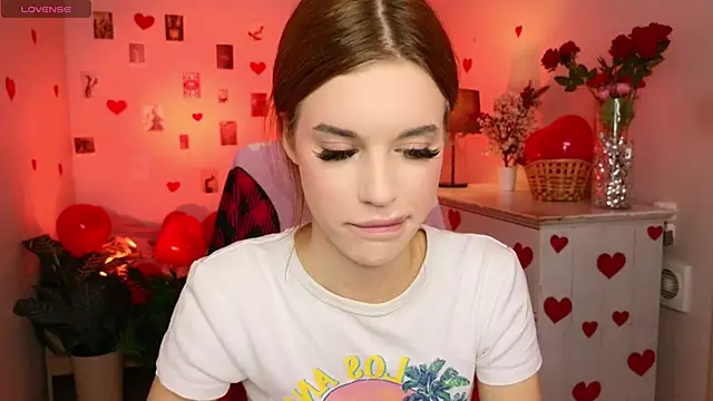 Anna Lumina online show from February 17, 2026, 8:59 pm