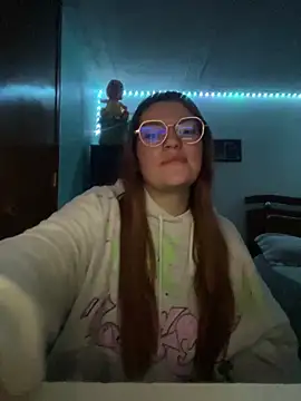 Snapshot of Vixroy7 chatting on February 28, 2026, 1:06 am Vixroy7 online show from February 28, 2026, 1:06 am