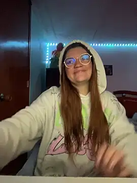 Snapshot of Vixroy7 chatting on March 3, 2026, 10:37 pm Vixroy7 online show from March 3, 2026, 10:37 pm