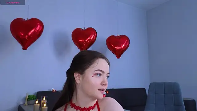 Snapshot of MillaKowal chatting on February 14, 2026, 6:32 am MillaKowal online show from February 14, 2026, 6:32 am