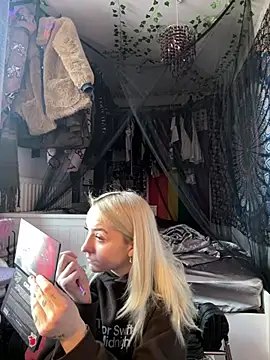 bambibabyy online show from February 14, 2026, 1:30 pm