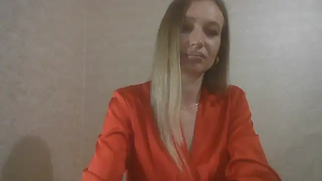 Snapshot of AureliaStar450 chatting on February 5, 2026, 9:52 pm AureliaStar450 online show from February 5, 2026, 9:52 pm