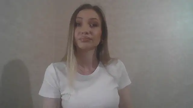 Snapshot of AureliaStar450 chatting on February 12, 2026, 11:00 pm AureliaStar450 online show from February 12, 2026, 11:00 pm