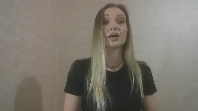 Snapshot of AureliaStar450 chatting on February 26, 2026, 12:31 am AureliaStar450 online show from February 26, 2026, 12:31 am