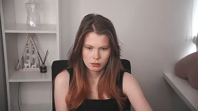 MarnieWootan online show from February 23, 2026, 4:43 am