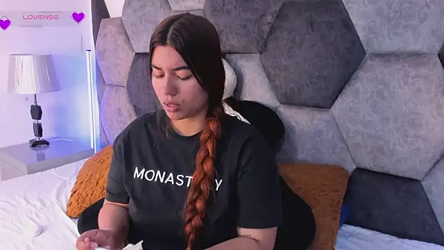 DulceJones online show from February 26, 2026, 8:41 pm