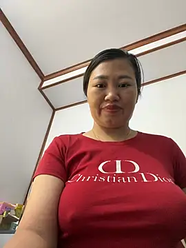 Snapshot of Puka2001 chatting on February 2, 2026, 2:21 am Puka2001 online show from February 2, 2026, 2:21 am