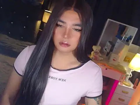 Katezorah online show from March 2, 2026, 8:48 pm