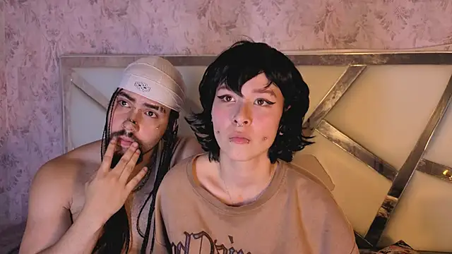 Snapshot of Benny_and_Mark chatting on February 19, 2026, 5:14 am Benny and Mark online show from February 19, 2026, 5:14 am