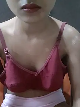 twinkle20 online show from February 21, 2026, 9:16 pm