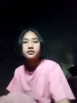 Snapshot of Hoa-tuylip chatting on February 5, 2026, 10:47 pm Hoa-tuylip online show from February 5, 2026, 10:47 pm