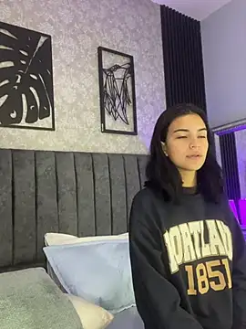 Snapshot of bliinkii_and_luka_ chatting on February 17, 2026, 12:56 pm bliinkii and luka online show from February 17, 2026, 12:56 pm