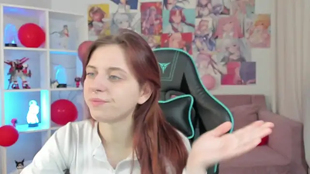 Snapshot of FreyaVey chatting on February 17, 2026, 5:15 am FreyaVey online show from February 17, 2026, 5:15 am