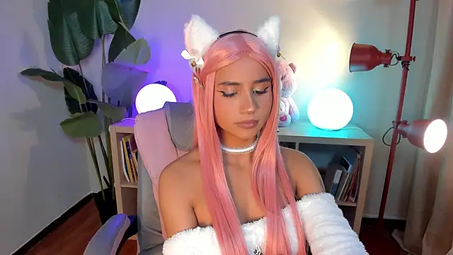 Lia flor online show from February 16, 2026, 3:46 am