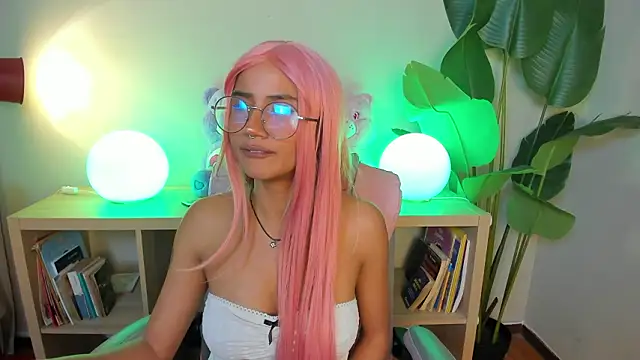 Lia flor online show from March 2, 2026, 7:26 am