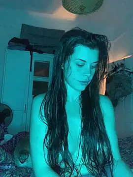 Snapshot of houseofnova chatting on March 2, 2026, 9:32 pm houseofnova online show from March 2, 2026, 9:32 pm