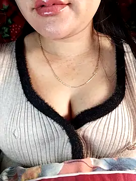 Snapshot of Reina_Fcup01 chatting on February 10, 2026, 2:04 am Reina Fcup01 online show from February 10, 2026, 2:04 am