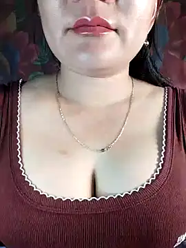 Snapshot of Reina_Fcup01 chatting on February 20, 2026, 1:33 pm Reina Fcup01 online show from February 20, 2026, 1:33 pm