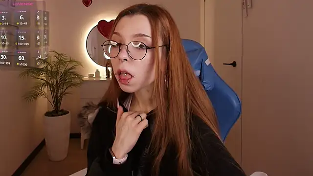 PinkAn8el online show from February 18, 2026, 2:29 am