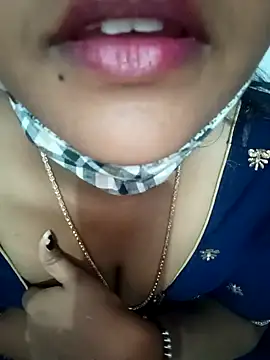 Snapshot of Kavya_KannadaTamil chatting on February 22, 2026, 4:49 pm Kavya KannadaTamil online show from February 22, 2026, 4:49 pm