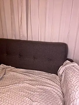 Snapshot of cristal__violetaa chatting on February 3, 2026, 6:22 am cristal violetaa online show from February 3, 2026, 6:22 am