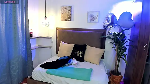 sofy bonnet online show from February 16, 2026, 11:39 am