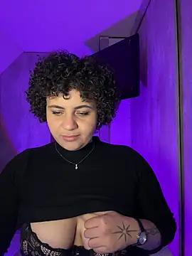 Snapshot of BabyChanntal chatting on February 2, 2026, 2:43 am BabyChanntal online show from February 2, 2026, 2:43 am