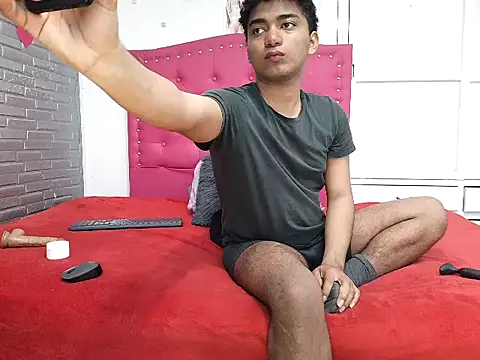 Snapshot of philipsex28 chatting on February 13, 2026, 12:28 am philipsex28 online show from February 13, 2026, 12:28 am