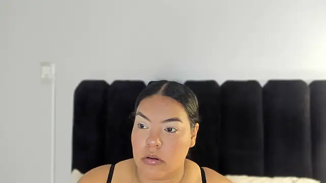 Amaranoir- online show from February 19, 2026, 4:08 am