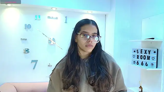 Snapshot of Luna_Millers chatting on February 12, 2026, 3:34 am Luna Millers online show from February 12, 2026, 3:34 am