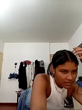 Snapshot of Morochitamika chatting on February 23, 2026, 6:49 pm Morochitamika online show from February 23, 2026, 6:49 pm