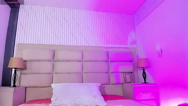 Snapshot of KarelyMitchel chatting on February 5, 2026, 2:11 pm KarelyMitchel online show from February 5, 2026, 2:11 pm