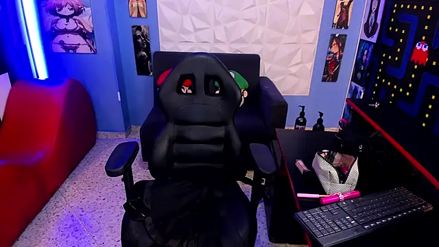 Snapshot of Red_Deevil chatting on March 4, 2026, 10:27 pm Red Deevil online show from March 4, 2026, 10:27 pm