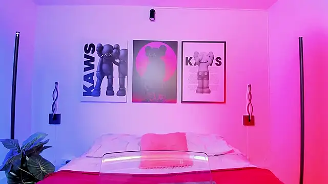 Snapshot of Maddie_Rosee chatting on March 3, 2026, 3:34 am Maddie Rosee online show from March 3, 2026, 3:34 am