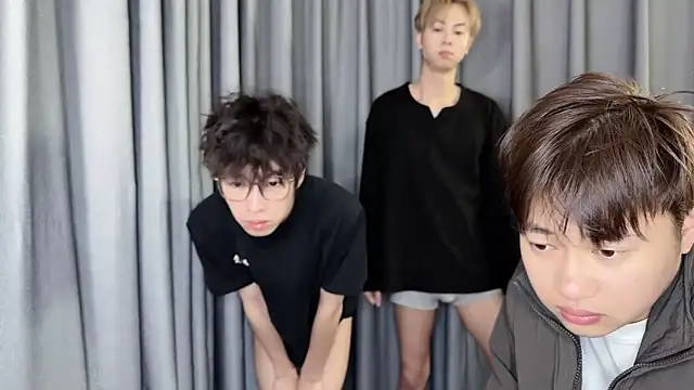 Snapshot of No_1MiaoMiao-Kk chatting on February 9, 2026, 11:36 am No 1MiaoMiao-Kk online show from February 9, 2026, 11:36 am