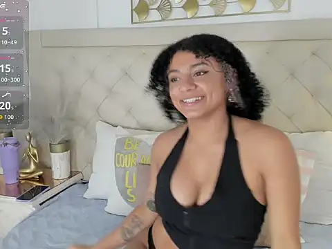 Snapshot of sweets_one chatting on March 1, 2026, 3:52 am sweets one online show from March 1, 2026, 3:52 am