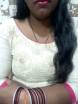 Snapshot of Parul-009 chatting on February 17, 2026, 6:32 am Parul-009 online show from February 17, 2026, 6:32 am