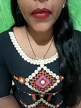 Snapshot of Parul-009 chatting on February 27, 2026, 4:34 am Parul-009 online show from February 27, 2026, 4:34 am