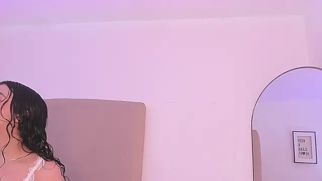 Snapshot of im_tiffany_ chatting on February 7, 2026, 4:27 am im tiffany online show from February 7, 2026, 4:27 am