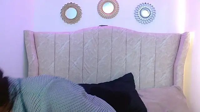 Snapshot of Iris_bloom69 chatting on February 27, 2026, 12:27 pm Iris bloom69 online show from February 27, 2026, 12:27 pm