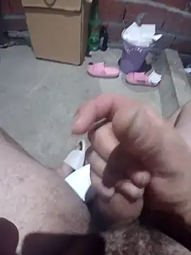 Snapshot of elvergon23139 chatting on March 1, 2026, 10:06 am elvergon23139 online show from March 1, 2026, 10:06 am