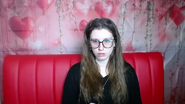 Snapshot of LilianaShine chatting on February 11, 2026, 6:07 am LilianaShine online show from February 11, 2026, 6:07 am