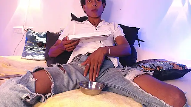 Walkers05 online show from February 20, 2026, 2:30 am