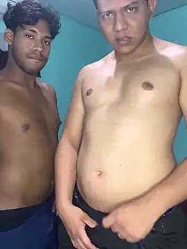 Snapshot of Loaisn chatting on February 28, 2026, 1:17 am Loaisn online show from February 28, 2026, 1:17 am