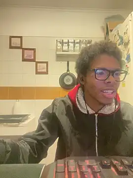 Snapshot of ELPikaPreta chatting on February 10, 2026, 1:21 am ELPikaPreta online show from February 10, 2026, 1:21 am